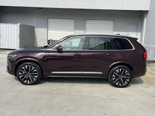 2026 Volvo XC90 B5 Core