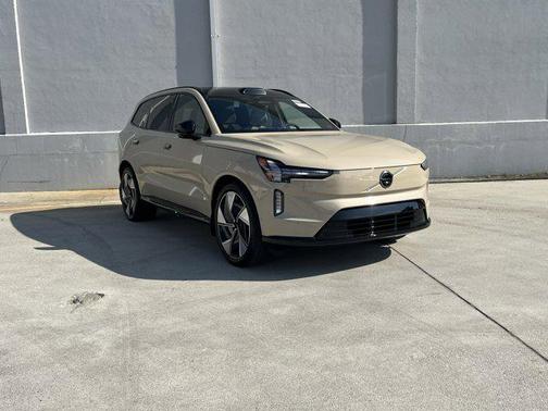 2025 Volvo EX90 Twin Motor Performance Ultra 6-Seater
