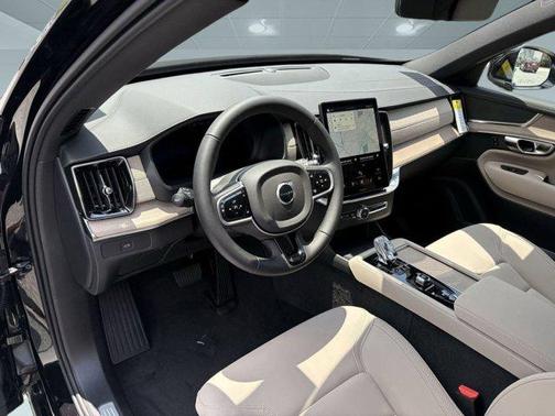 2026 Volvo XC90 B5 Plus 6-Seater