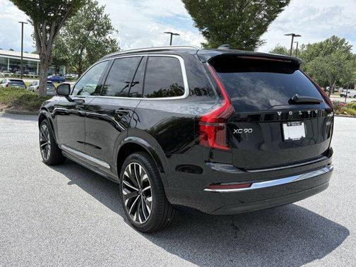 2026 Volvo XC90 B5 Plus 6-Seater