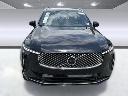 2026 Volvo XC90 B5 Plus 6-Seater