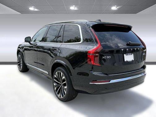 2026 Volvo XC90 B5 Plus 6-Seater