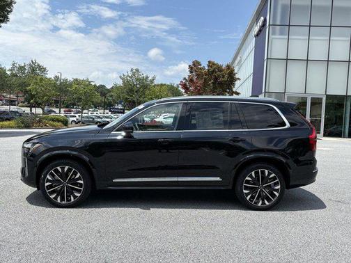 2026 Volvo XC90 B5 Plus 6-Seater