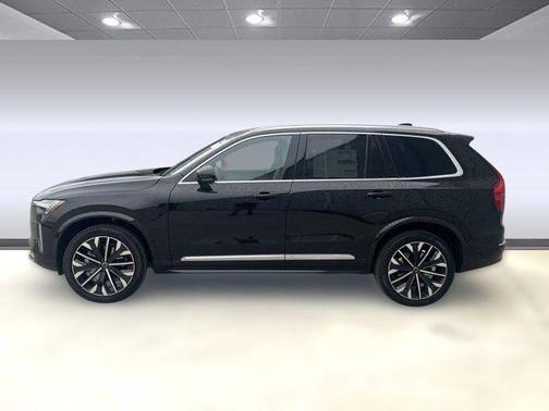 2025 Volvo XC90 B6 Core