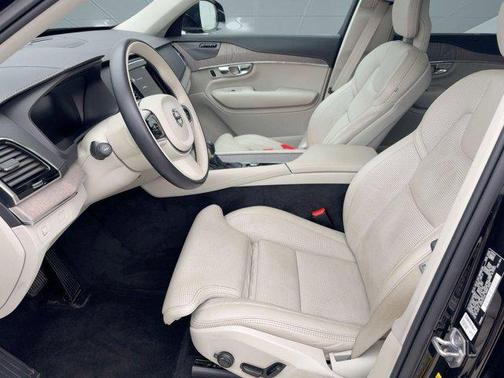 2021 Volvo XC90 T6 Inscription