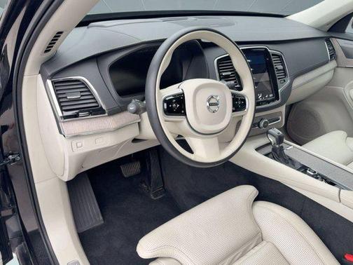 2021 Volvo XC90 T6 Inscription