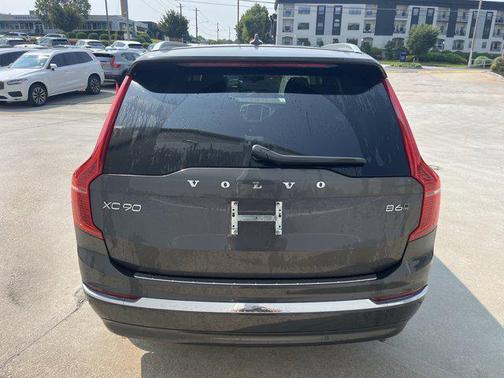 2023 Volvo XC90 B6 Plus 6-Seater