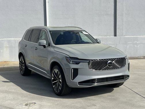 2025 Volvo XC90 Plug-In Hybrid T8 Plus 7-Seater