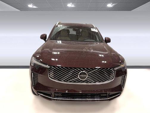 2026 Volvo XC90 B5 Core