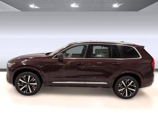 2026 Volvo XC90 B5 Core