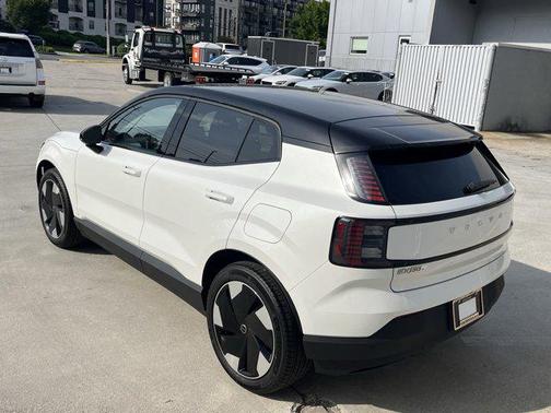 2025 Volvo EX30 Twin Motor Plus