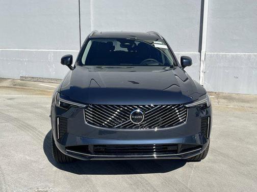 2025 Volvo XC90 Plug-In Hybrid T8 Ultra 7-Seater