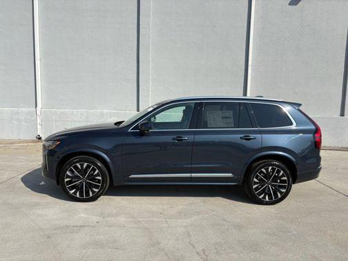 2026 Volvo XC90 B6 Plus 7-Seater