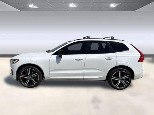 Crystal White Metallic 2020 Volvo XC60 T5 R-Design