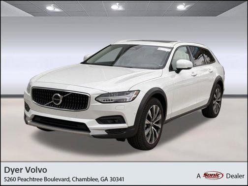 2025 Volvo V90 Cross Country B6 Plus