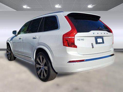 2024 Volvo XC90 Recharge Plug-In Hybrid T8 Plus Bright Theme 7-Seater
