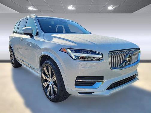 2024 Volvo XC90 Recharge Plug-In Hybrid T8 Plus Bright Theme 7-Seater