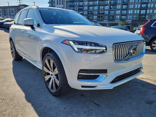 2024 Volvo XC90 Recharge Plug-In Hybrid T8 Plus Bright Theme 7-Seater