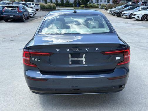 2024 Volvo S60 Recharge Plug-In Hybrid T8 Plus Dark Theme