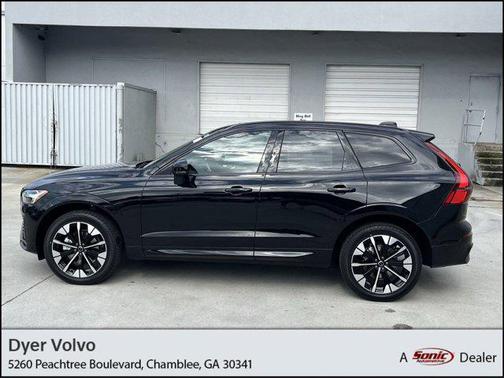 2026 Volvo XC60 B5 Plus