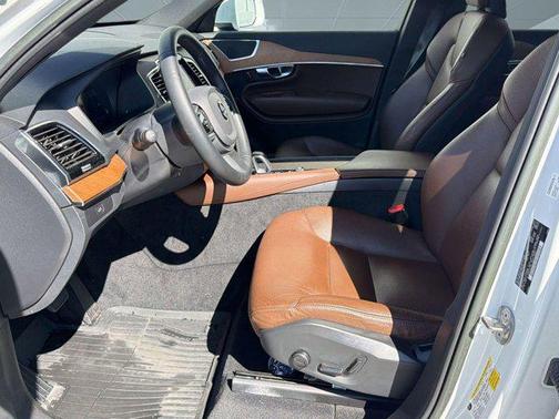 2023 Volvo XC90 B6 Plus 7-Seater
