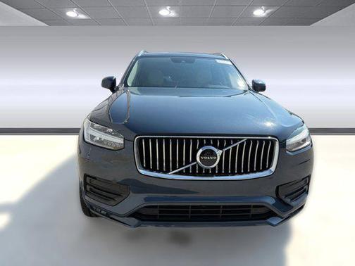 2020 Volvo XC90 T5 Momentum