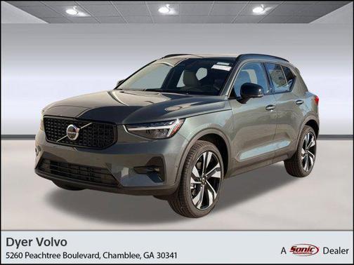 2026 Volvo XC40 B4 Plus