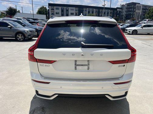 2025 Volvo XC60 B5 Ultra
