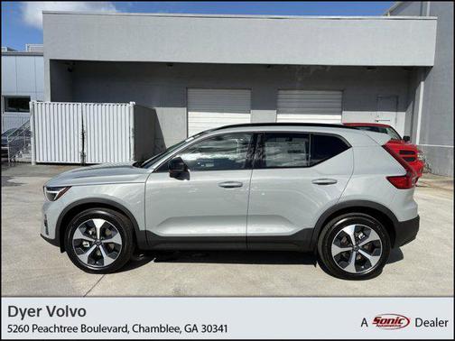 2026 Volvo XC40 B5 Plus
