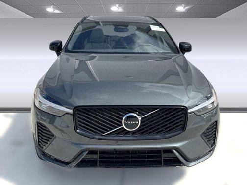 2026 Volvo XC60 B5 Core