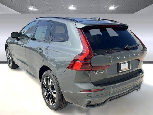 2026 Volvo XC60 B5 Core