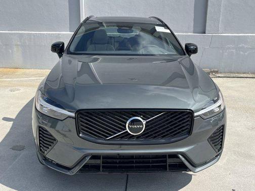 2026 Volvo XC60 B5 Core