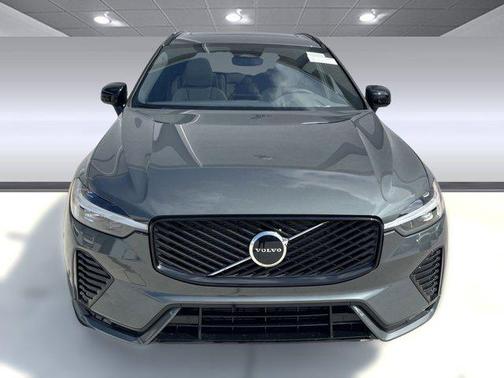 2026 Volvo XC60 B5 Core