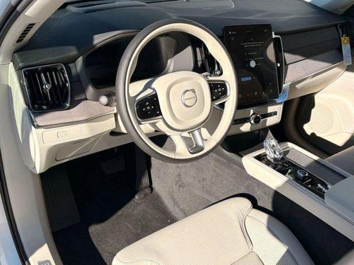 2026 Volvo XC90 Ultra, B6 AWD Gas (mild hybrid), Gasoline, Bright, 7 Seats