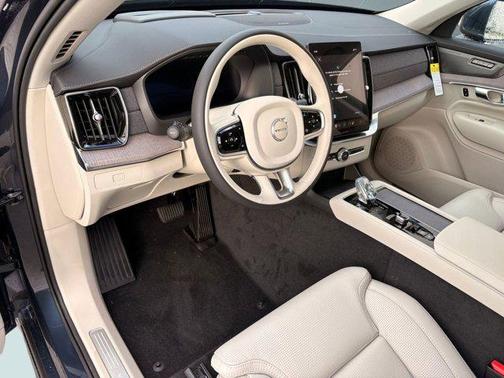 2026 Volvo XC90 B6 Ultra 7-Seater