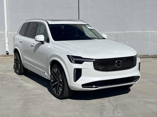 2025 Volvo XC90 Plug-In Hybrid T8 Ultra 7-Seater