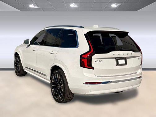 2026 Volvo XC90 B6 Plus 7-Seater