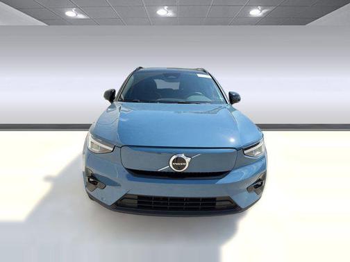 2023 Volvo XC40 Recharge Pure Electric Twin Plus