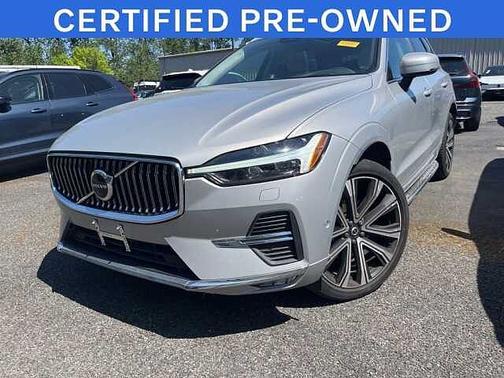 Silver Dawn 2023 Volvo XC60 B5 Ultimate Bright Theme
