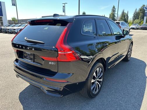 2025 Volvo XC60 Plus
