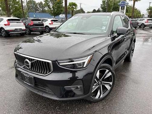 2024 Volvo XC40 Ultimate