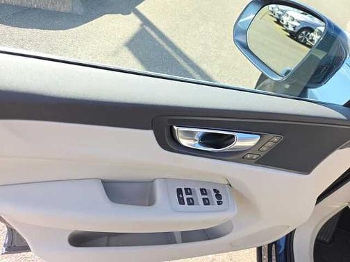 Denim Blue 2023 Volvo XC60 Core