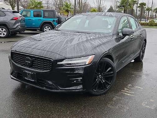 2023 Volvo S60 Plus