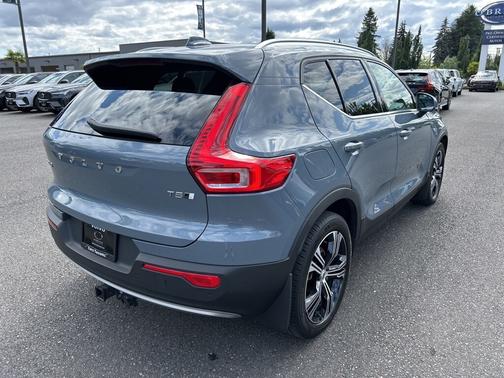 2022 Volvo XC40 T5 Inscription