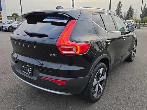 2023 Volvo XC40 Plus