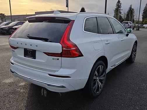 2023 Volvo XC60 Plus