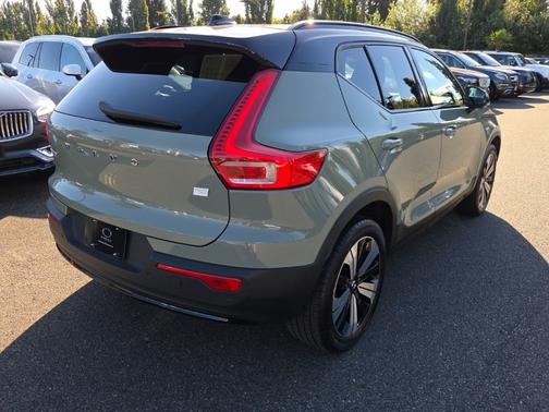 2023 Volvo XC40 Recharge Pure Electric Twin Plus