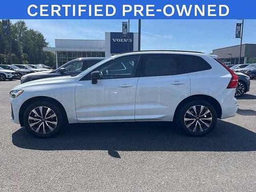 Crystal White 2025 Volvo XC60 Plus