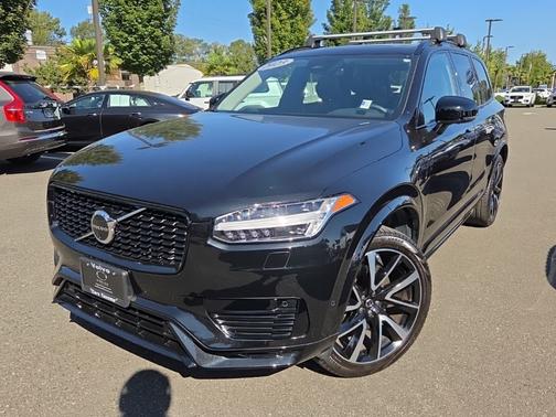 2023 Volvo XC90 Recharge Plug-In Hybrid T8 Plus Dark Theme 7 Passenger