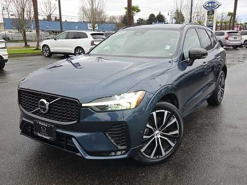 2023 Volvo XC60 Plus